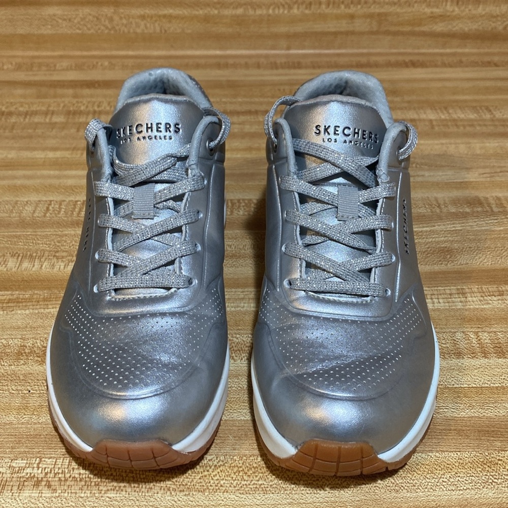 Skechers Women’s Uno - Aluminiferous sneakers size 5 - Picture 2 of 6